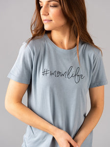 Graphic Tee Pearl Blue "#MomLife"